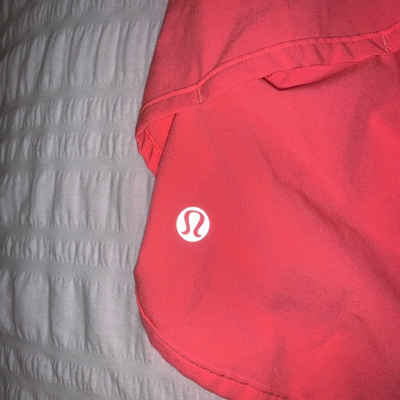 LULULEMON speed up short 2.5” coral color - Picture 2 of 5